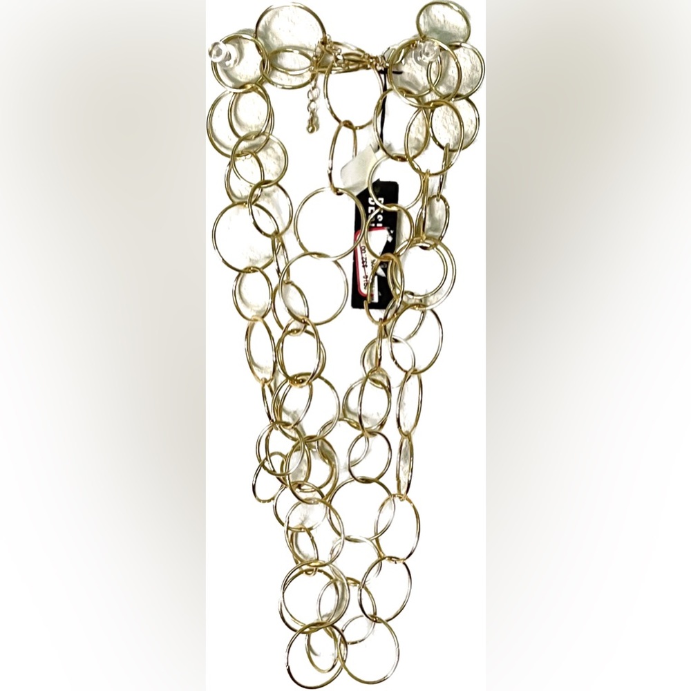 Beautiful fashion necklace.